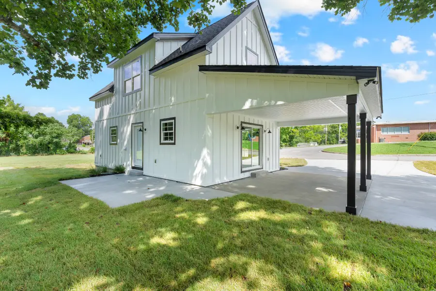 220 Walnut St, Shelbyville, TN 37160 - Image #3