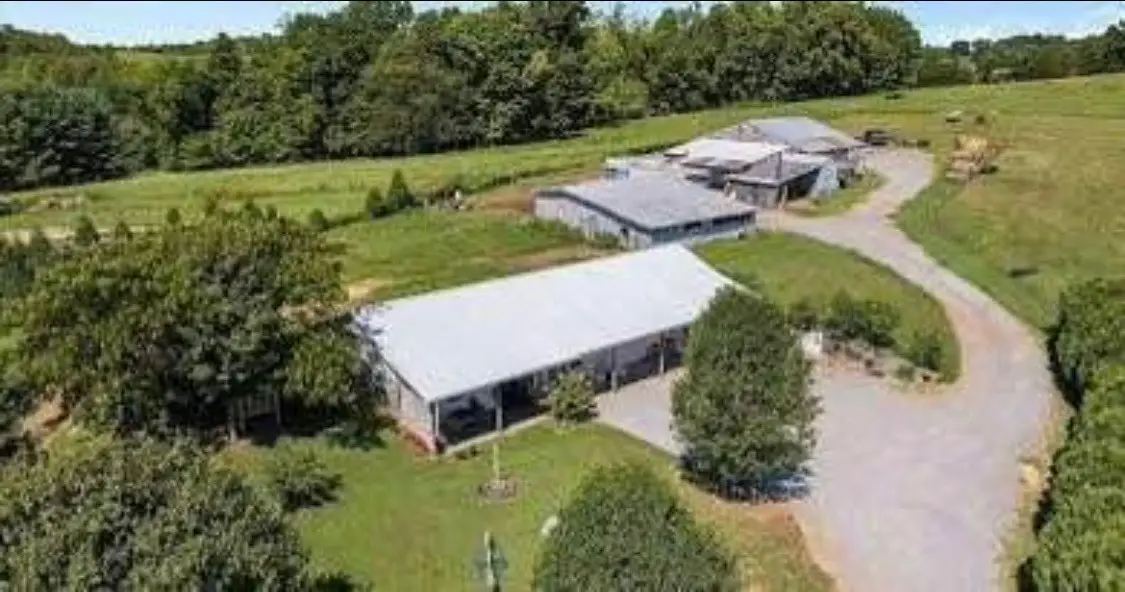 2975 Bethlehem Church Rd, Mount Hermon, KY 42157 - Image #1