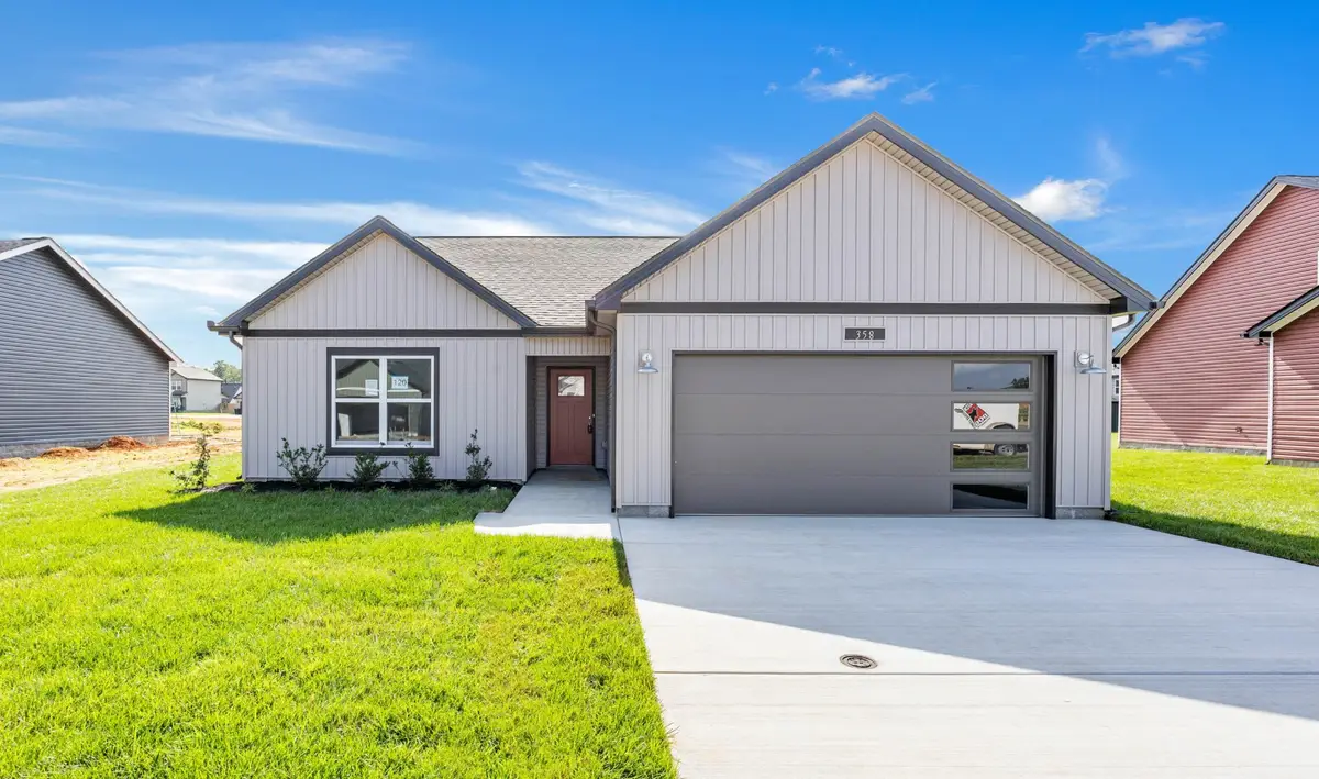 358 Galway Dr, Clarksville, TN 37042 - Image #1