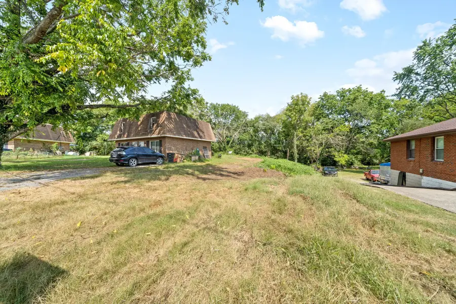 849 W Eastland Ave, Nashville, TN 37206 - Image #2