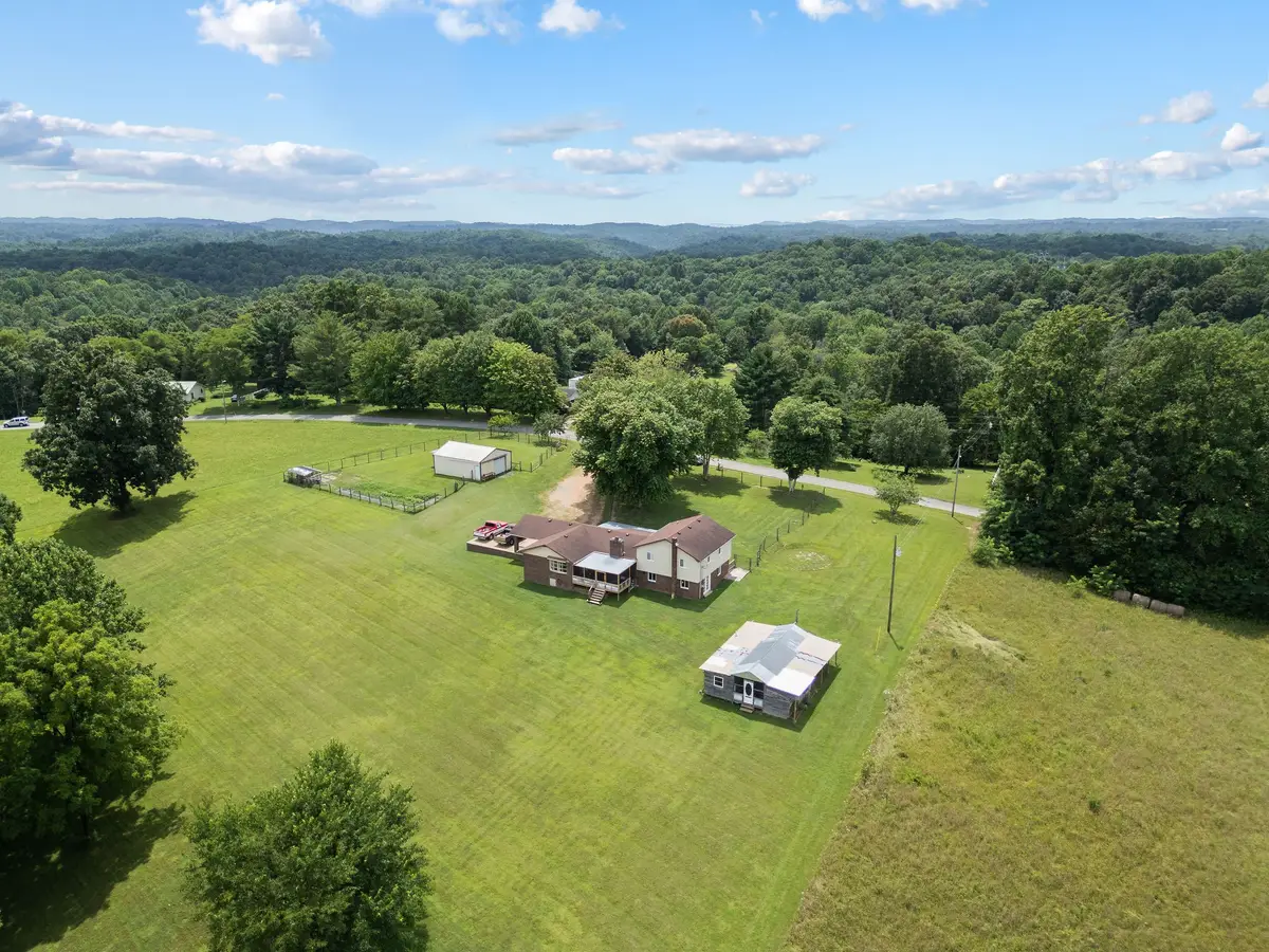 3037 Tunnel Rd, Westmoreland, TN 37186 - Image #1