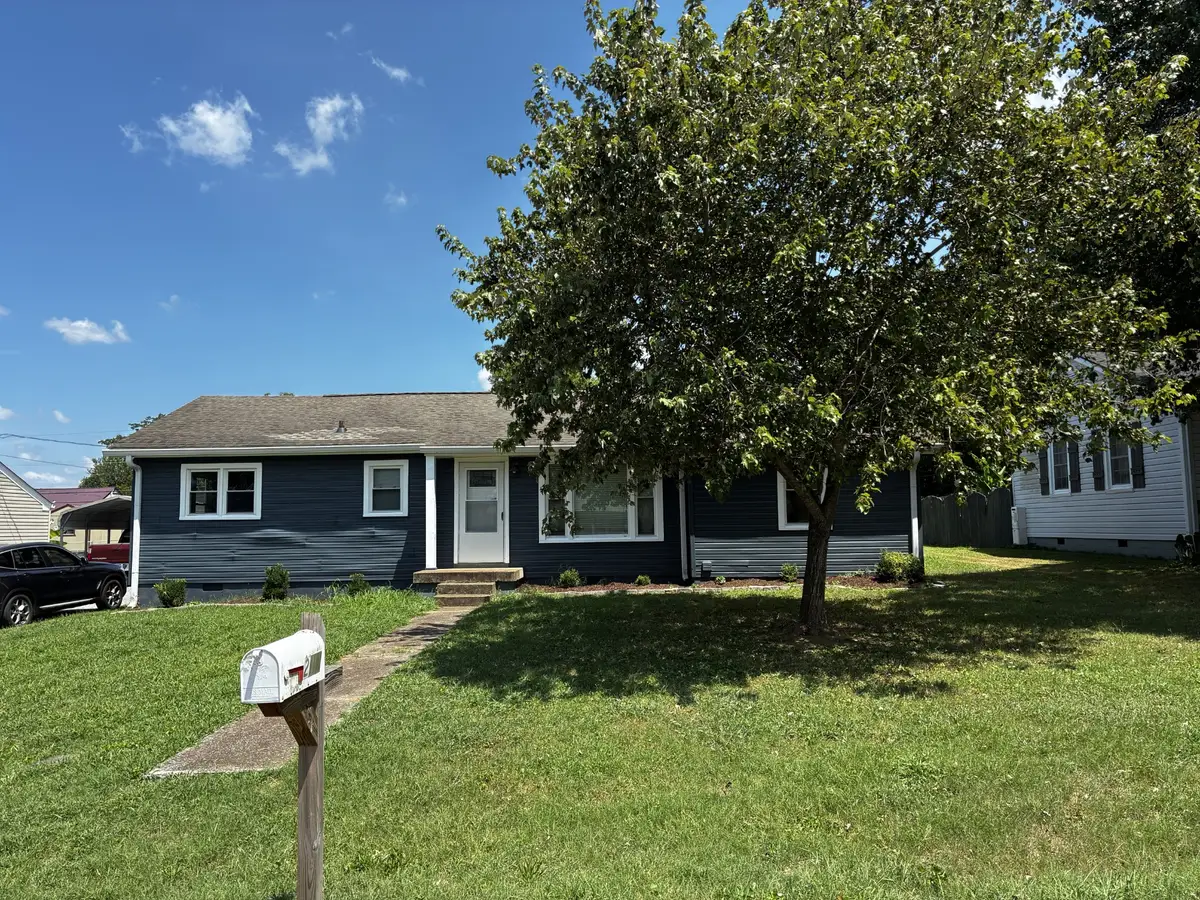 216 Daleview Ave, Gallatin, TN 37066 - #1