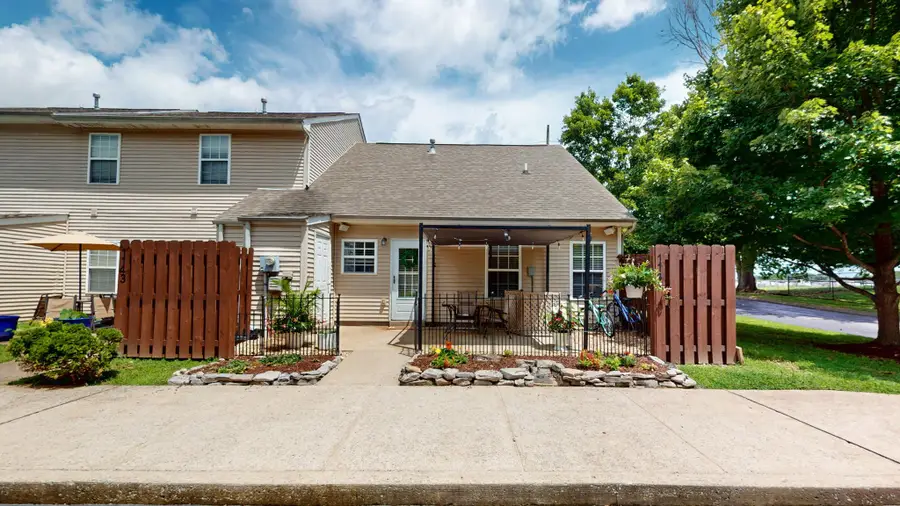 1141 Magnolia Dr, Franklin, TN 37064 - Image #2