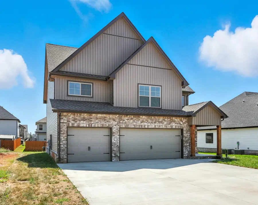 618 Woodrush Dr, Clarksville, TN 37040 - #2