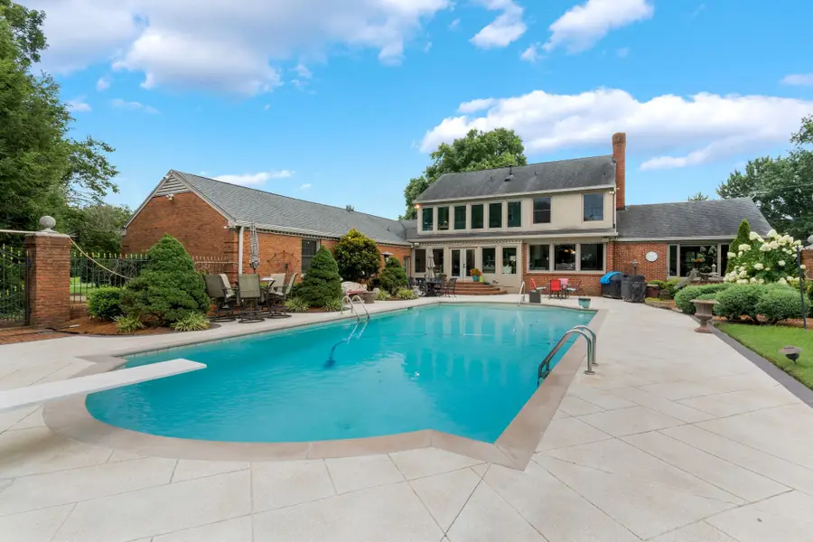 207 Kennett Rd, Old Hickory, TN 37138 - Image #2