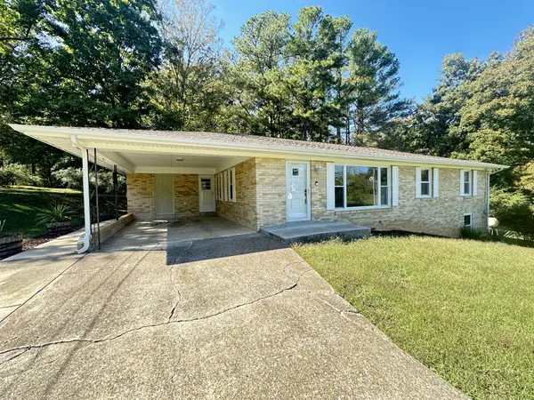 544 E Church St, Dover, TN 37058