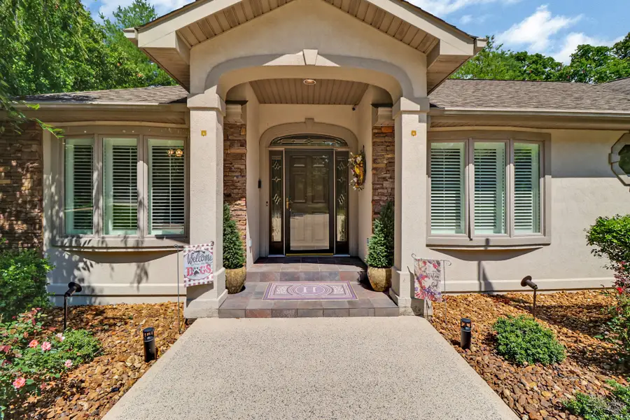 44 Inwood Ct, Crossville, TN 38558 - #2