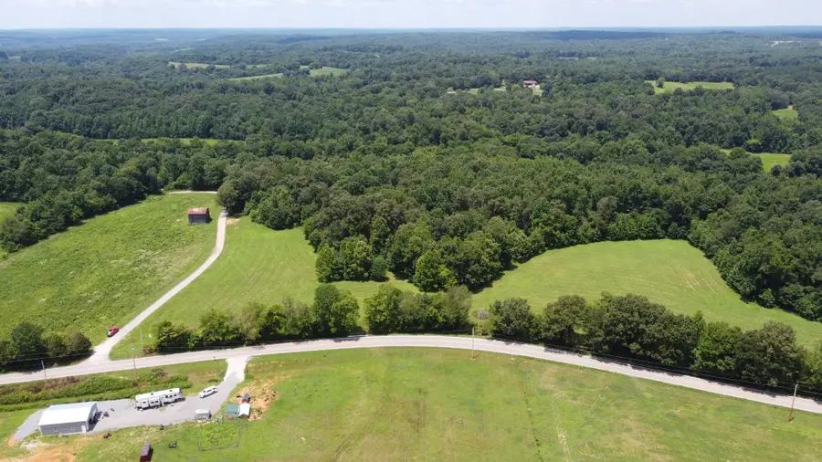 13 Hayes Ridge Rd, Indian Mound, TN 37079 - Image #2