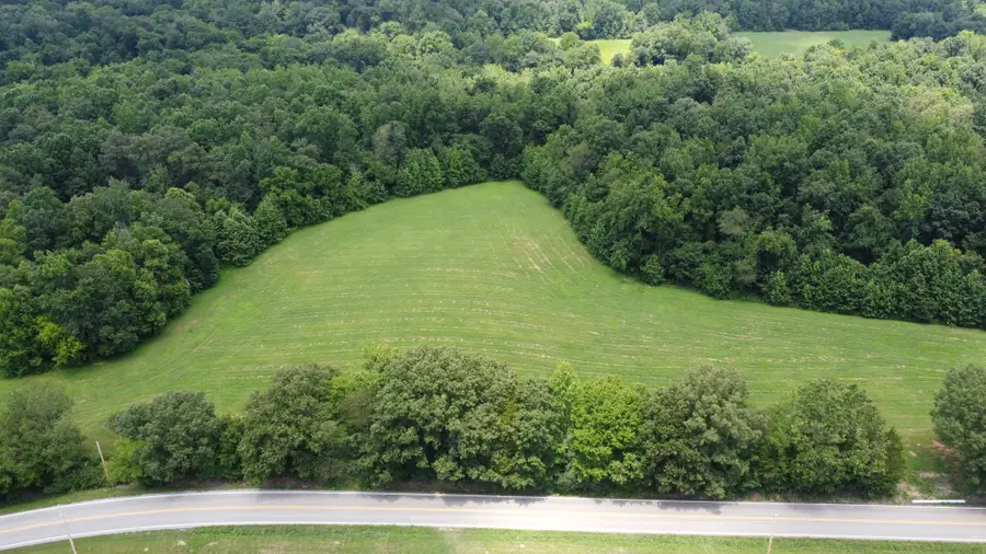 17 Hayes Ridge Rd, Indian Mound, TN 37079 - Image #2