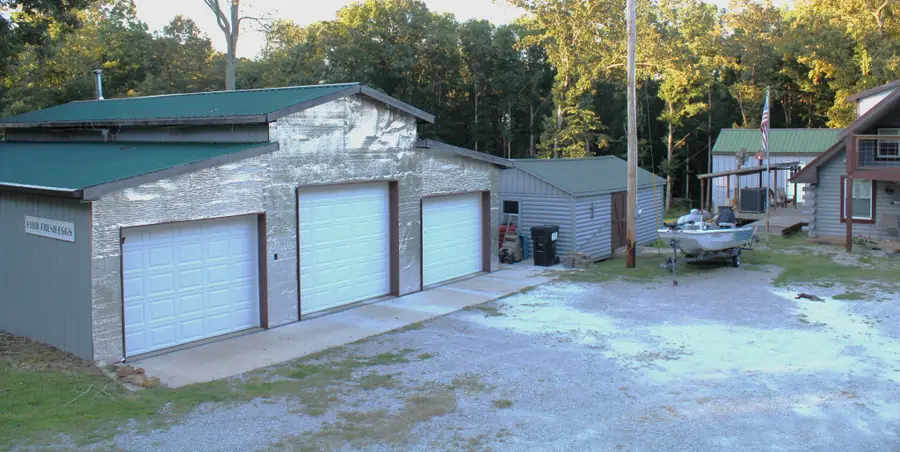 529 Napier Rd, Lawrenceburg, TN 38464 - Image #2