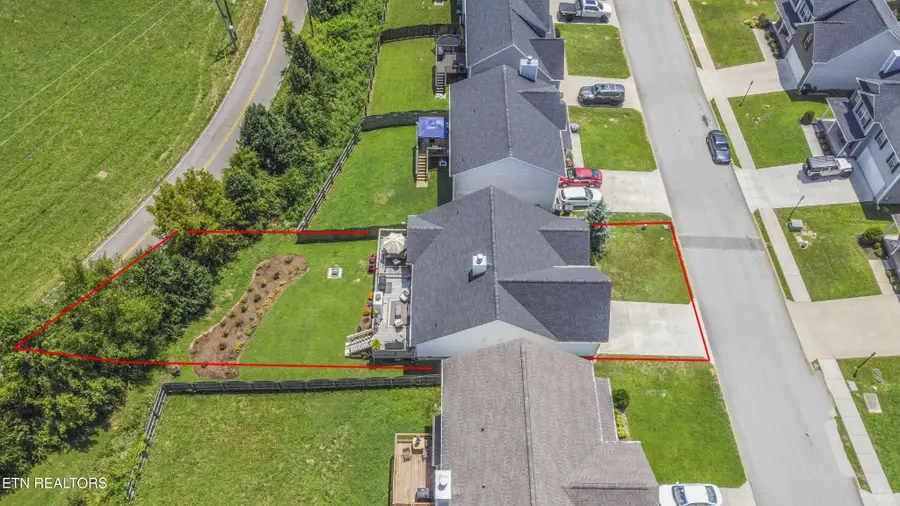 8320 Day Valley Rd, Powell, TN 37849 - Image #2