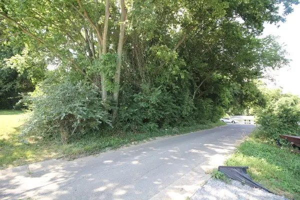 0 9 Th, Clarksville, TN 37040