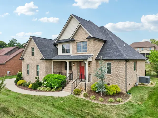 207 Manscoe Pl, Clarksville, TN 37043