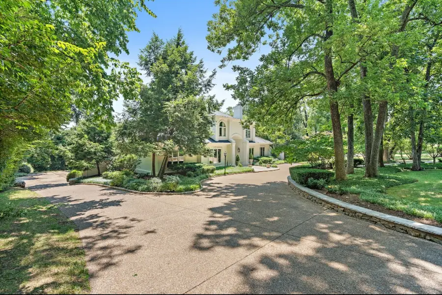 614 Westview Ave, Nashville, TN 37205 - Image #2