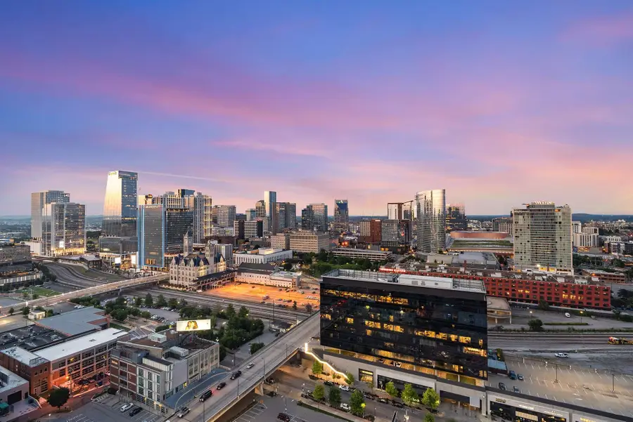 1212 Laurel St #2202, Nashville, TN 37203 - Image #3