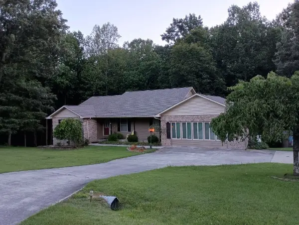 500 Golf Shores Dr, Winchester, TN 37398 - #3