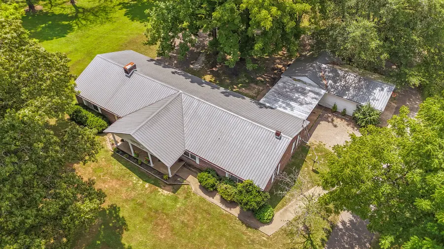320 Rabbit Ranch Rd, Henderson, TN 38340 - #2