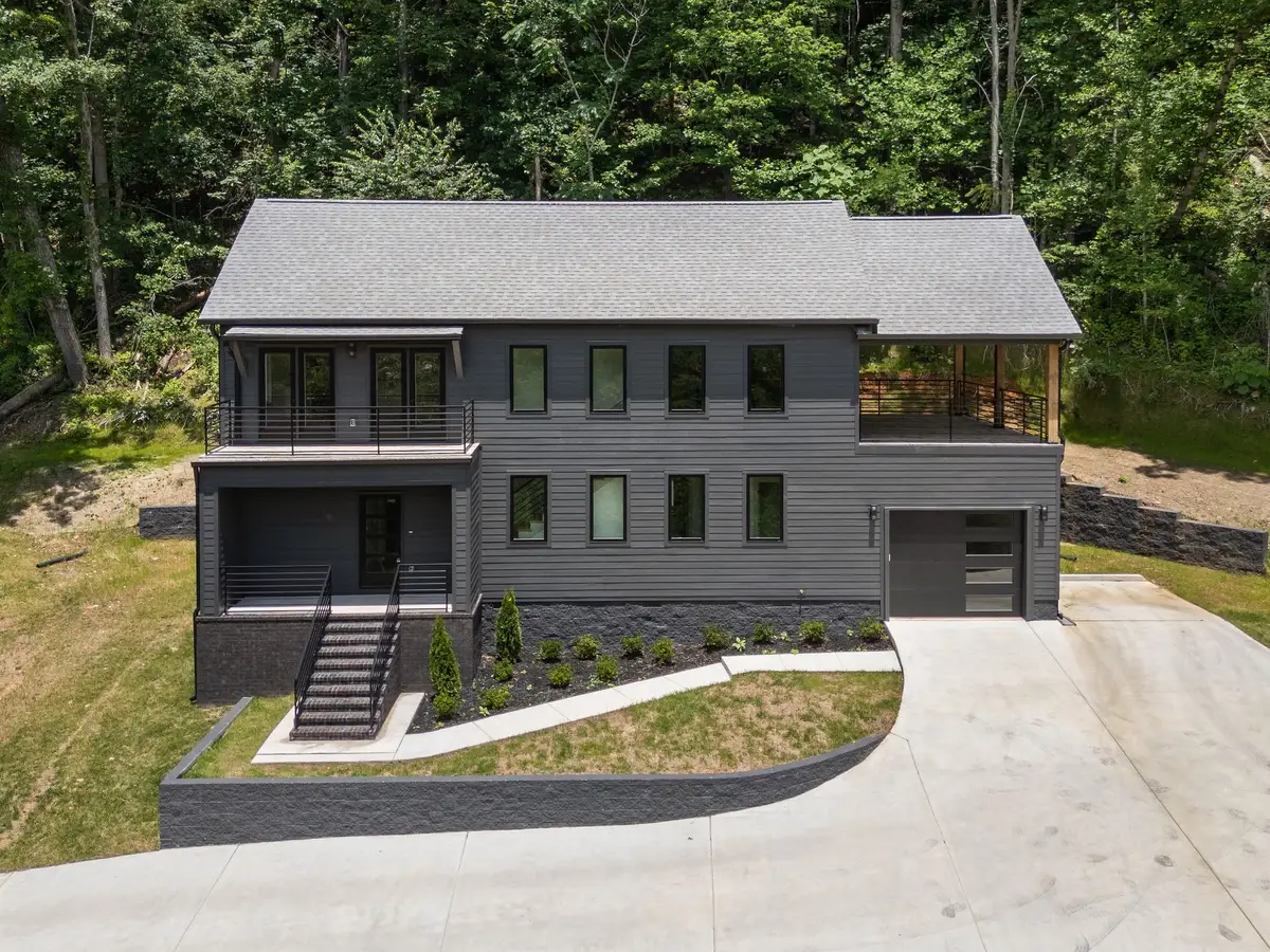 921 Blackberry Ridge, Smithville, TN 37166 - Image #1