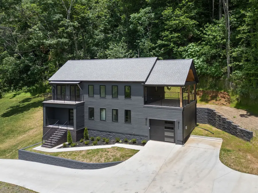 921 Blackberry Ridge, Smithville, TN 37166 - Image #2