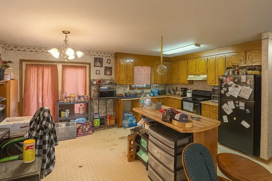 193 A W Schmidt Rd, Tennessee Ridge, TN 37178 - Image #2