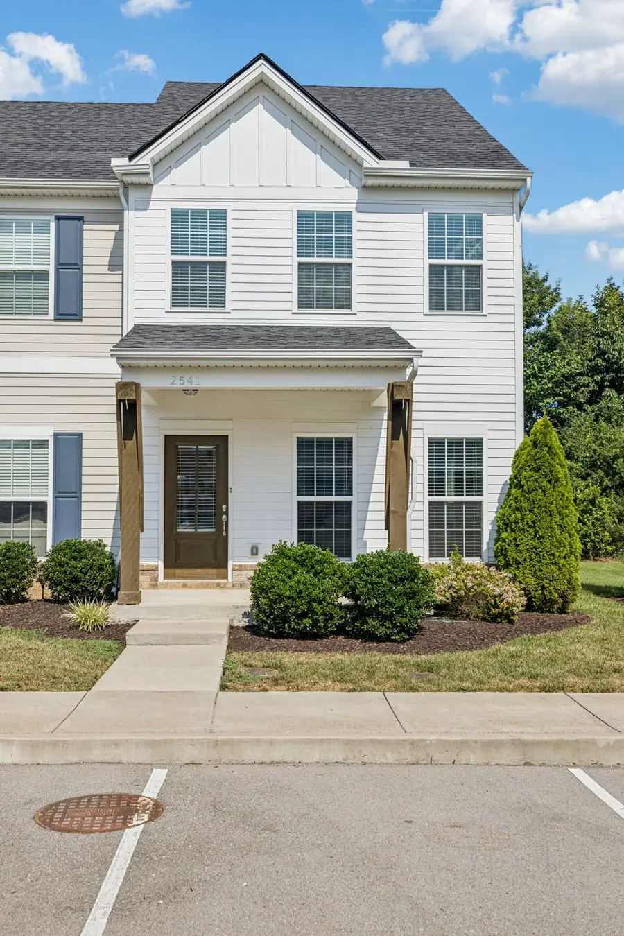 2541 Napa Valley Way, Columbia, TN 38401 - Image #2