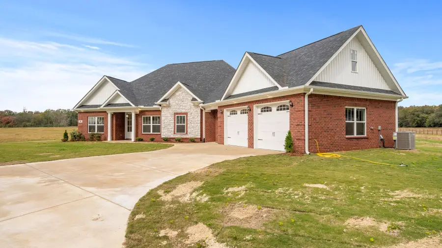 56 Old Quick Rd, Fayetteville, TN 37334 - Image #3