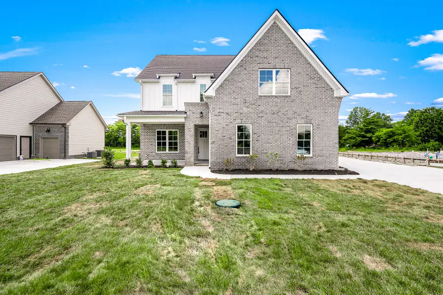 516 Gresham Ln, Murfreesboro, TN 37129 - #2