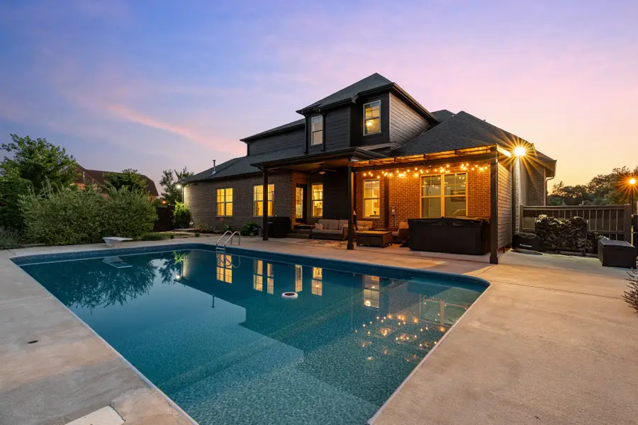 129 Springfield Dr, Lebanon, TN 37087 - Image #2