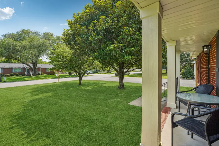 303 Davis Park Dr, Smyrna, TN 37167 - Image #3