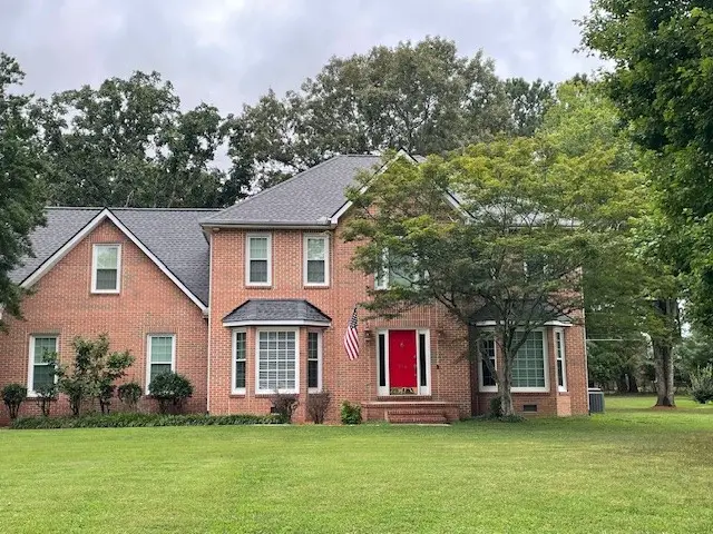 306 Amherst Dr, Tullahoma, TN 37388 - Image #1