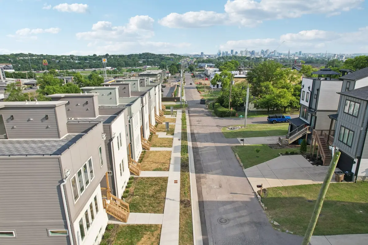 1611 Hampton St, Nashville, TN 37207 - Image #1