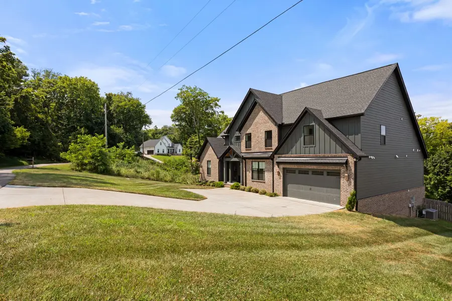 2114 Alpine Dr, Columbia, TN 38401 - #3