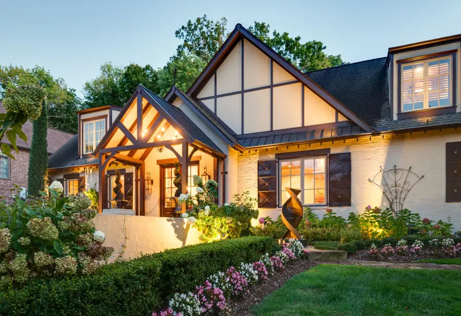 3807 Harding Pl, Nashville, TN 37215 - Image #2