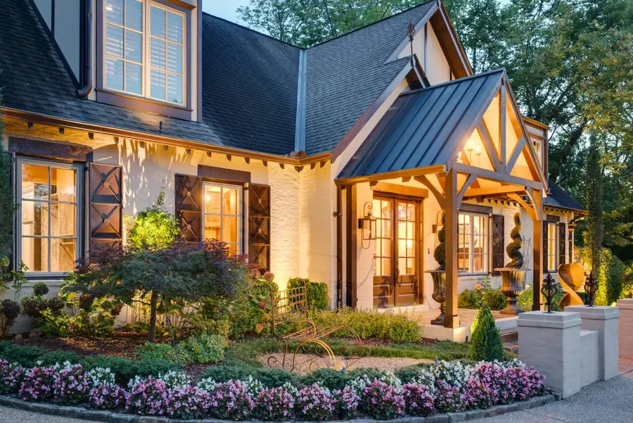 3807 Harding Pl, Nashville, TN 37215 - Image #3