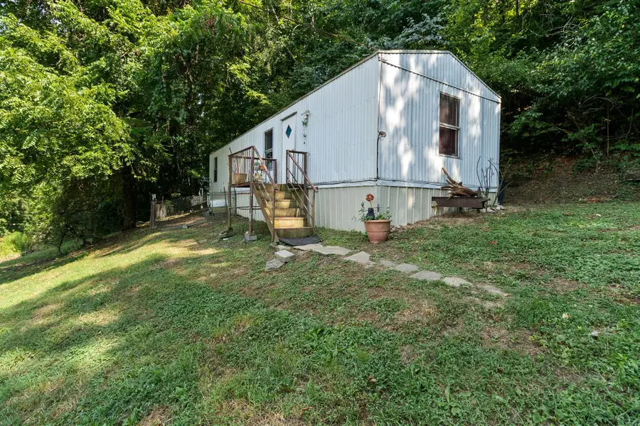 2417 Esque Sharp Rd, Mount Pleasant, TN 38474 - #3