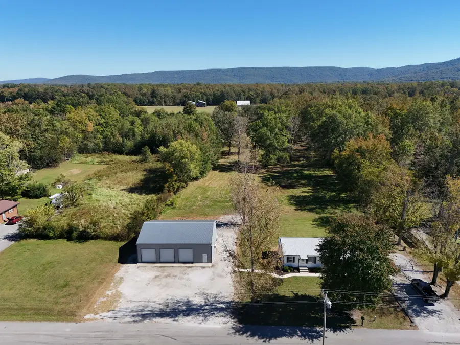 4437 Hickerson Rd, Manchester, TN 37355 - Image #2