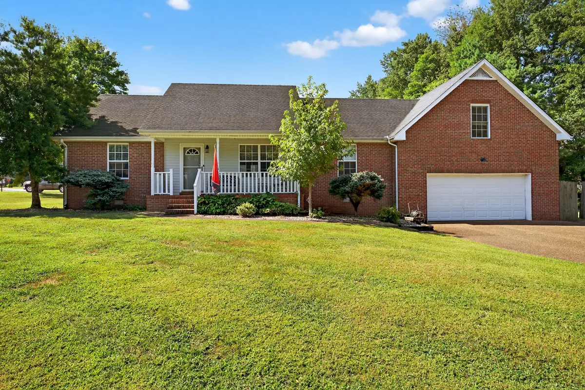 113 Larkspur Ct, White House, TN 37188 - Image #1