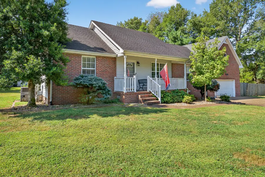113 Larkspur Ct, White House, TN 37188 - Image #2