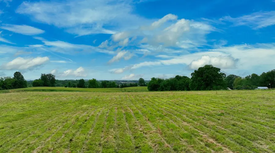 192 Nubia Rd, Westmoreland, TN 37186 - Image #3