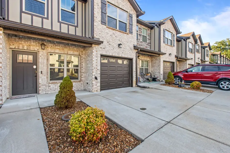 1204 Villa Cir, Lebanon, TN 37090 - Image #2