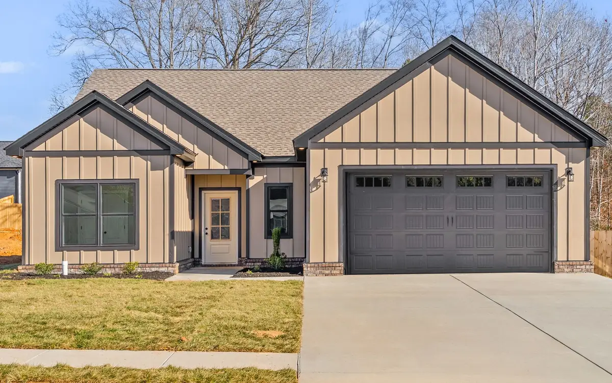 495 Ridge Top Ct, Clarksville, TN 37040 - Image #1