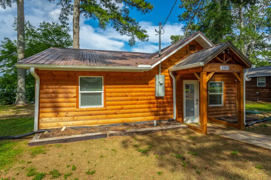 1352 Peggy Lane, Tunnel Hill, GA 30755 - Image #2