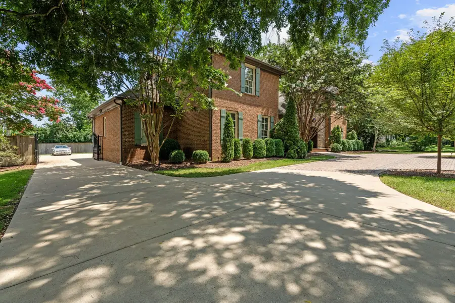 504 Lynnwood Blvd, Nashville, TN 37205 - #2