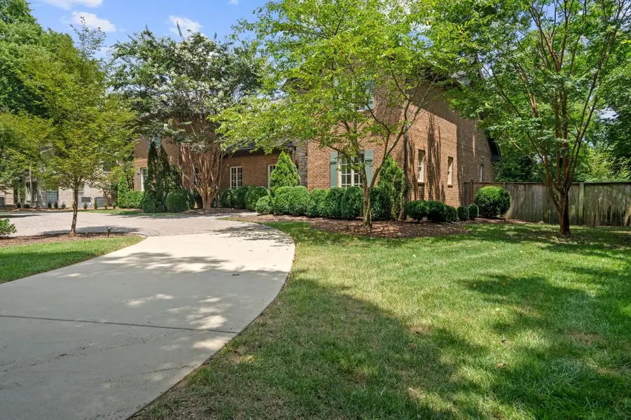 504 Lynnwood Blvd, Nashville, TN 37205 - #3