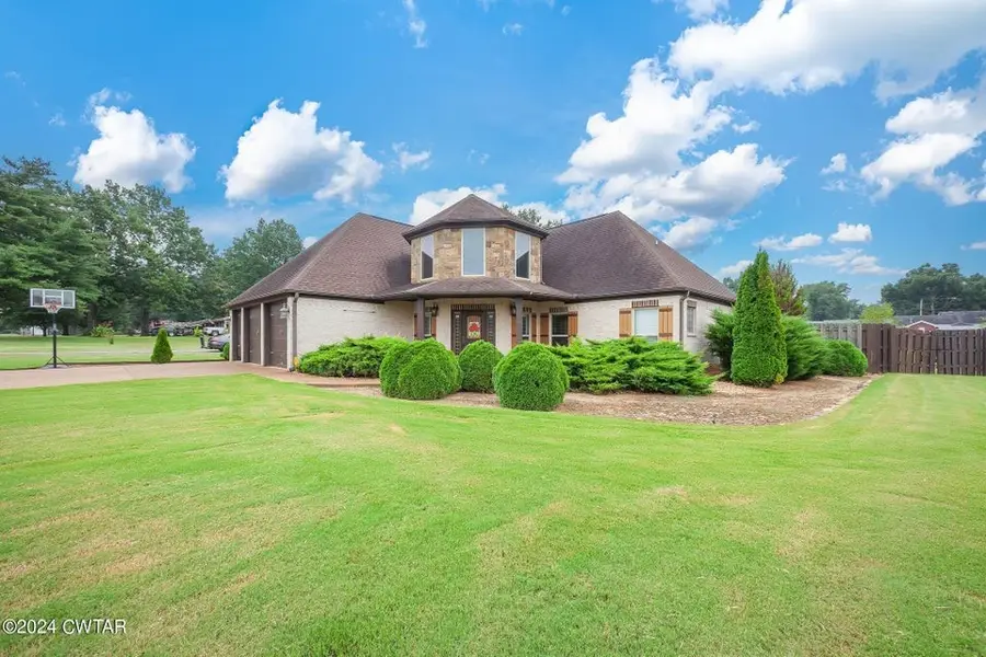 588 E Church St, Alamo, TN 38001 - Image #2