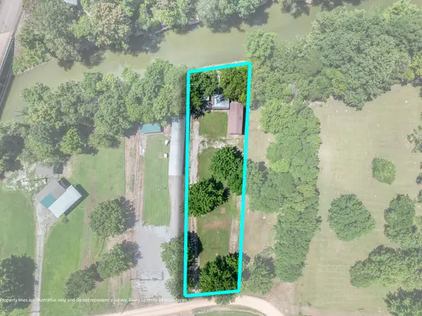 85 Bargeview Ln, Adamsville, TN 38310