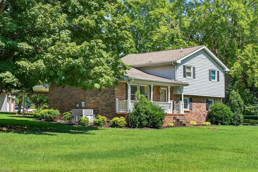 2729 Heights Circle Rd, Greenbrier, TN 37073 - Image #2