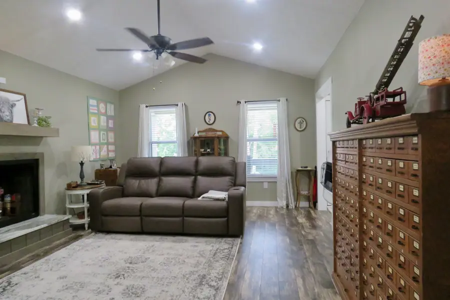 168 Rarick Ln, Gainesboro, TN 38562 - Image #3