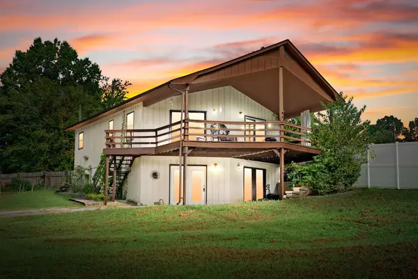 428 Pineview Dr, Springville, TN 38256