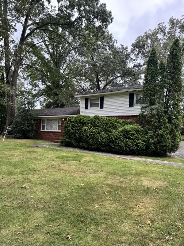 815 Westwood Dr, Tullahoma, TN 37388